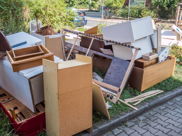 Best Local Junk Hauling  in Menonee, MI